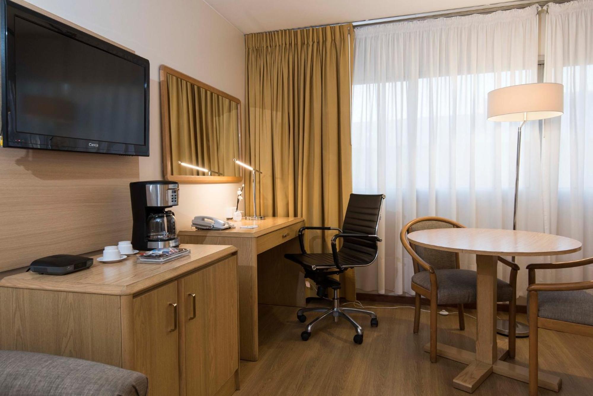 By Ihg Hotel 4*